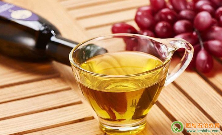 胆囊炎可以吃葡萄籽油吗